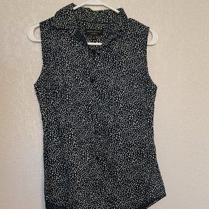 Sleeveless blouse